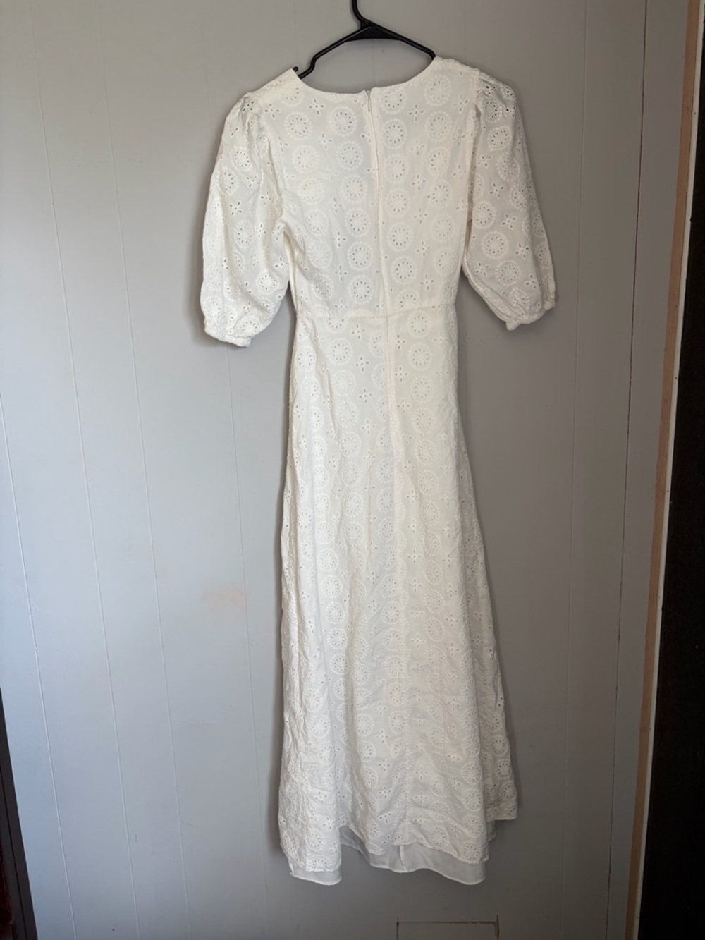 White Eyelet Maxi Dress with Front Knot and Puff Sleeves - Picture 4 of 7